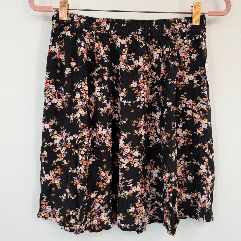 Old‎ Navy Black Floral Elastic Waist Rayon Mini Skirt Small Cottagecore Ditsy